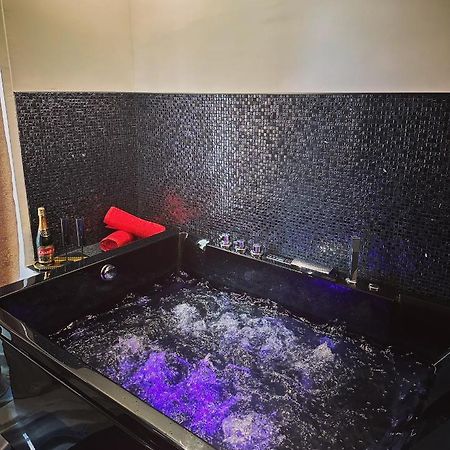 Suite De Prestige Avec Spa & Cinema Ivry-sur-Seine Luaran gambar